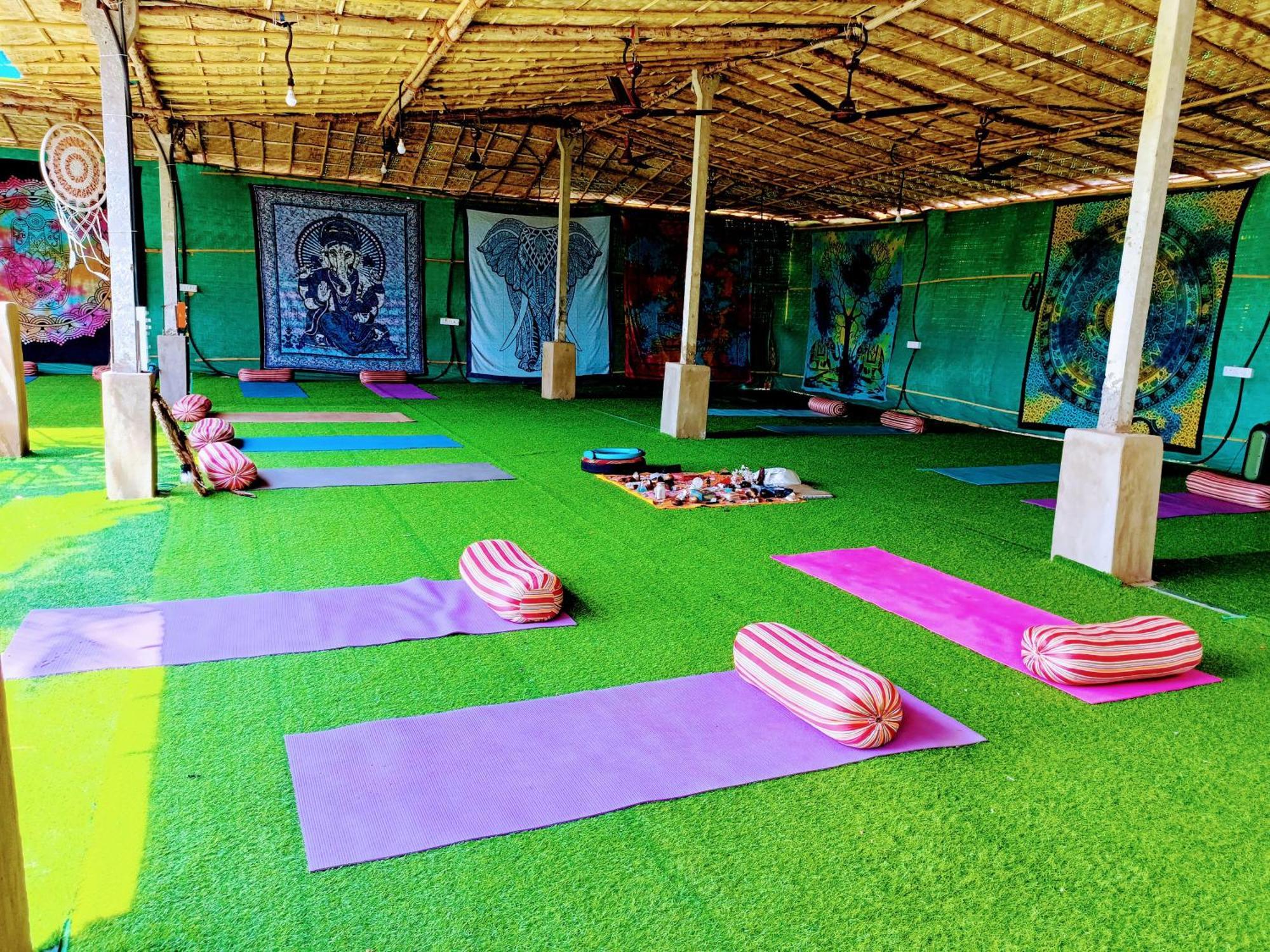 Omkar Wellness Inn Arambol Exterior photo